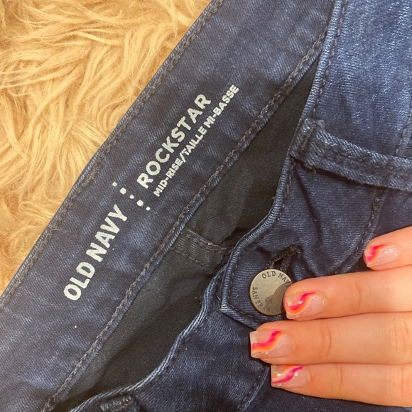 Old Navy Rockstar Jeans size 4. - Picture 2 of 3